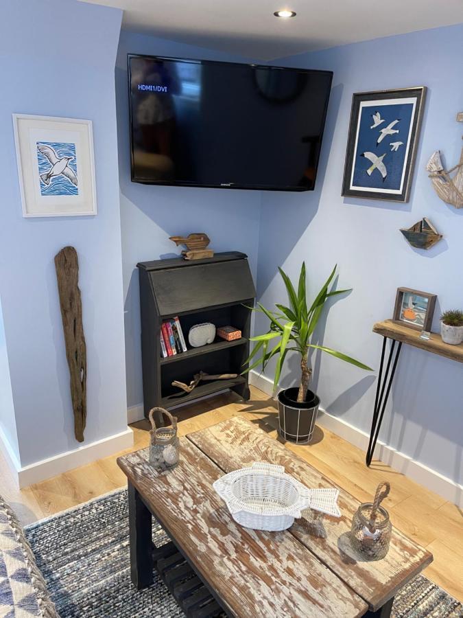 Tiny House *