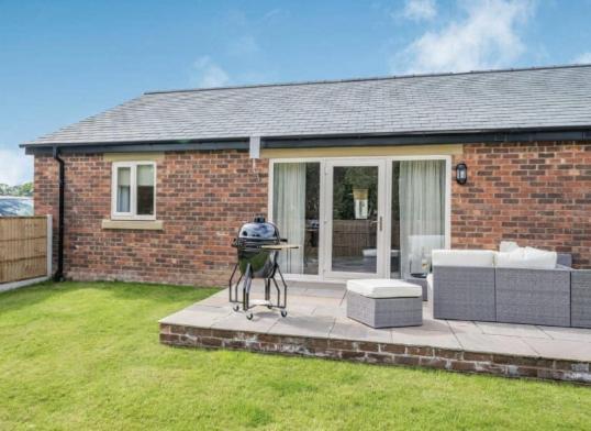 The At Ivy Farm By Charles Alexander Short Holiday home Lytham St Annes