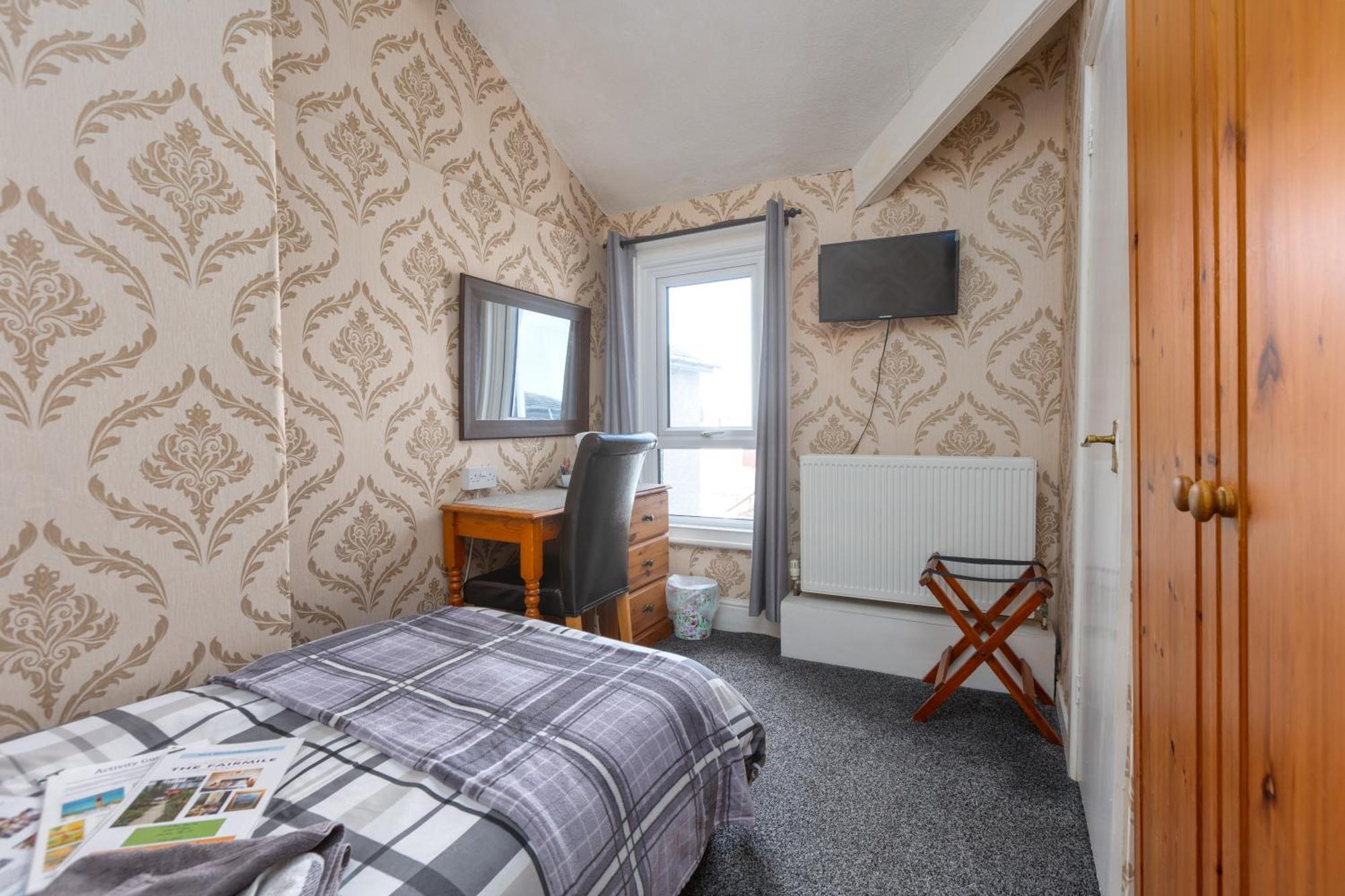 Bed & Breakfast The Fairmile 3*