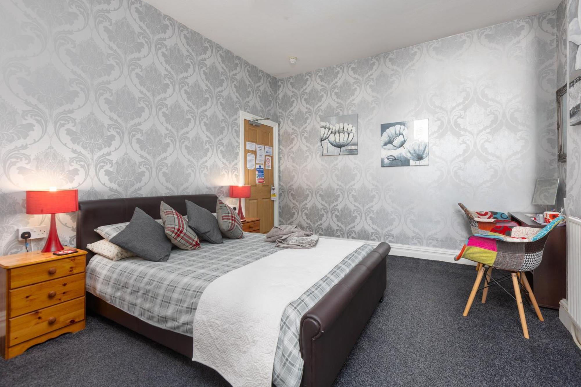 Bed & Breakfast The Fairmile 3*