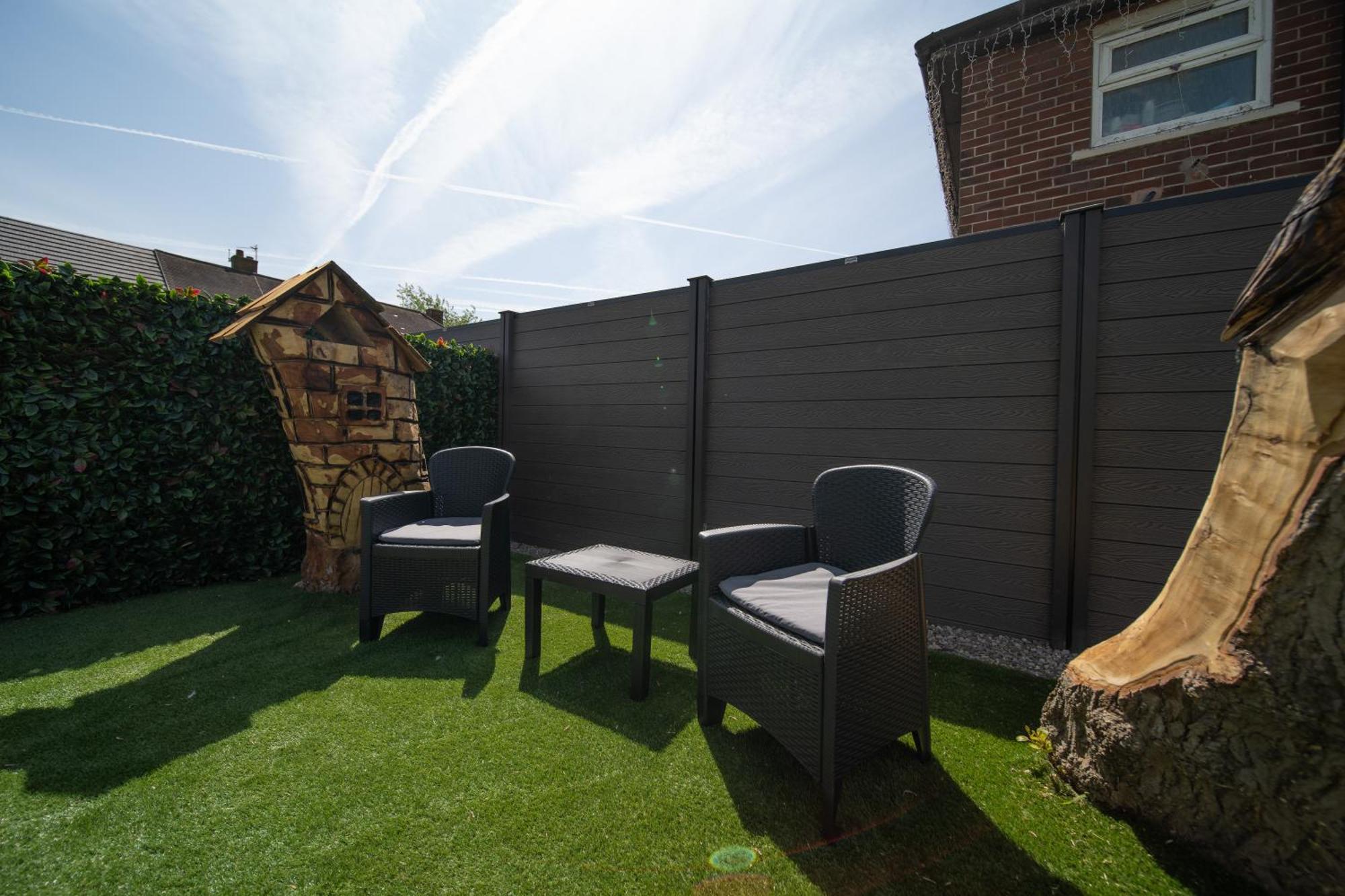 20 Guest Luxury - Private Pool, Hot Tub & Gym Guest house *