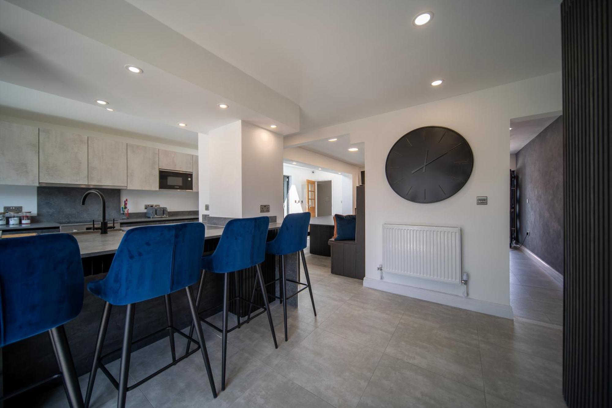 20 Guest Luxury - Private Pool, Hot Tub & Gym