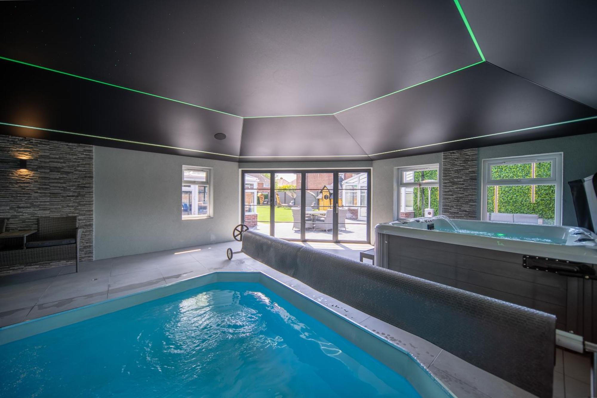 20 Guest Luxury - Private Pool, Hot Tub & Gym Lytham St Annes