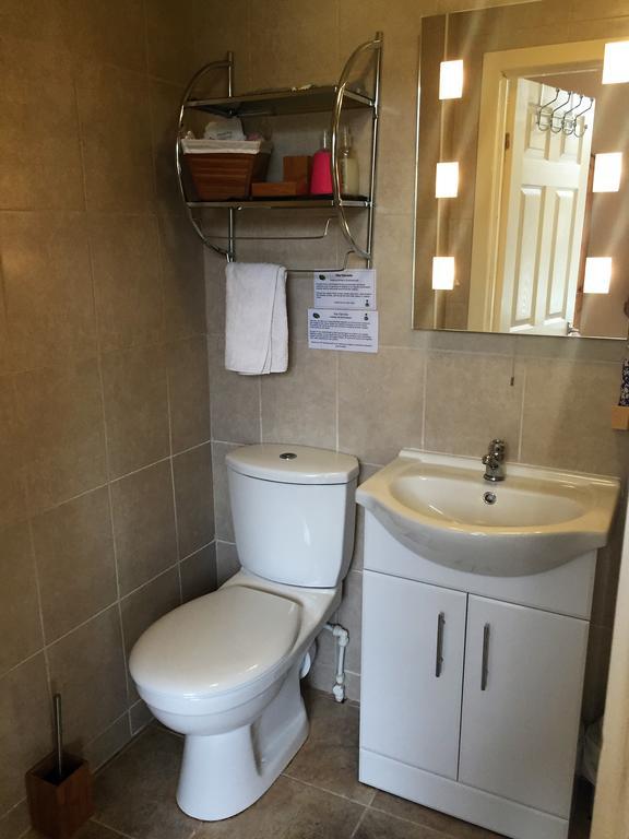Bed & Breakfast The Fairmile 3*